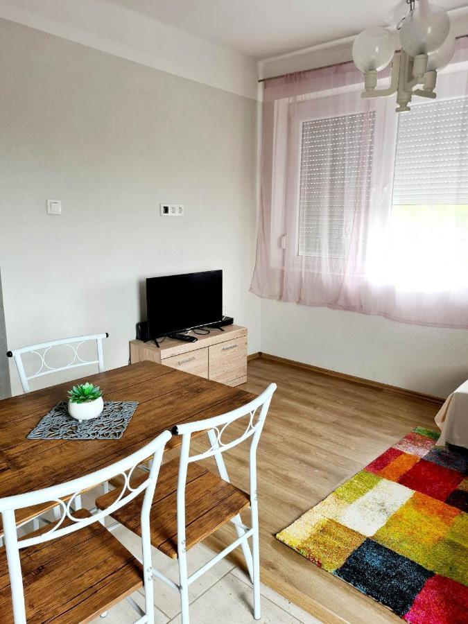 A GRUND APARTMAN BALATONSZABADI F RD TELEP Magyarorsz g HUF